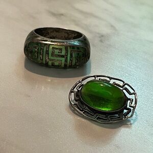 Artisan Sterling ring by Derek Lloyd, Green Greek keys Tetricycle inlay